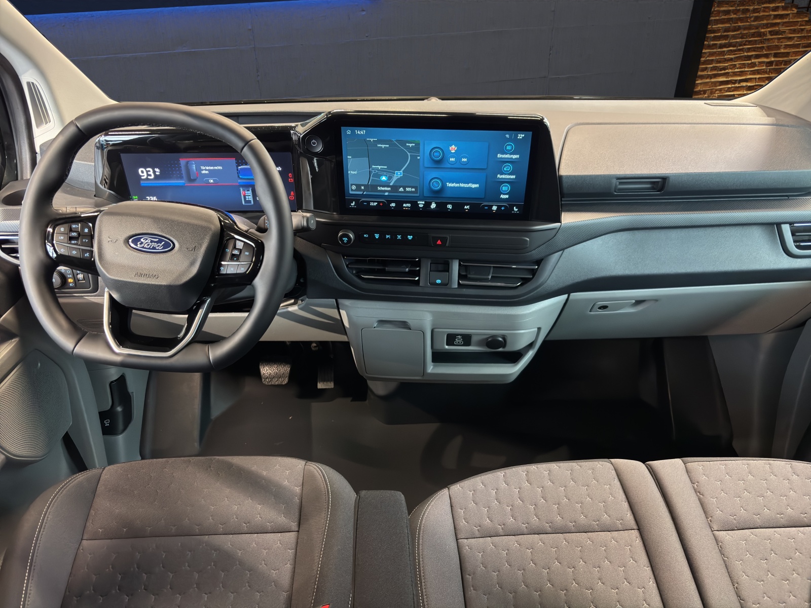 FORD E-Transit Custom Multicab 320 L1 218 PS Limited RWD-image-7