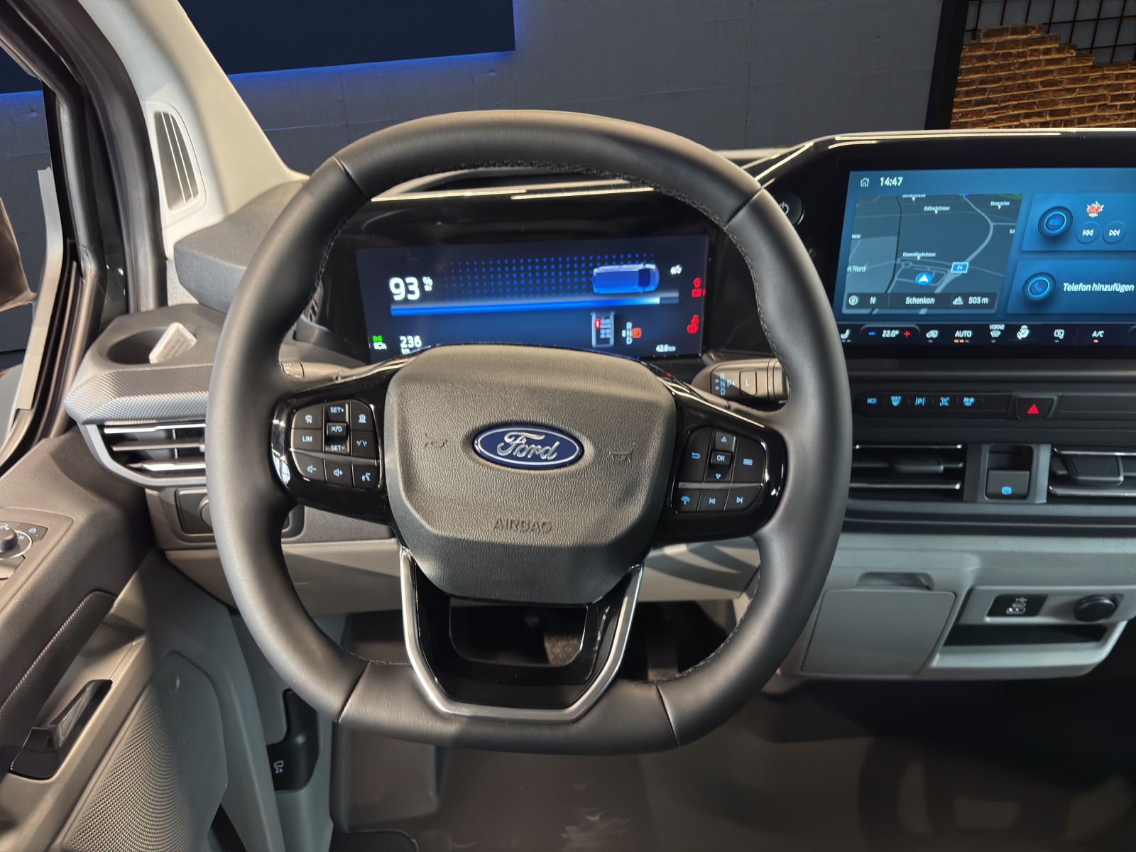 FORD E-Transit Custom Multicab 320 L1 218 PS Limited RWD-image-9