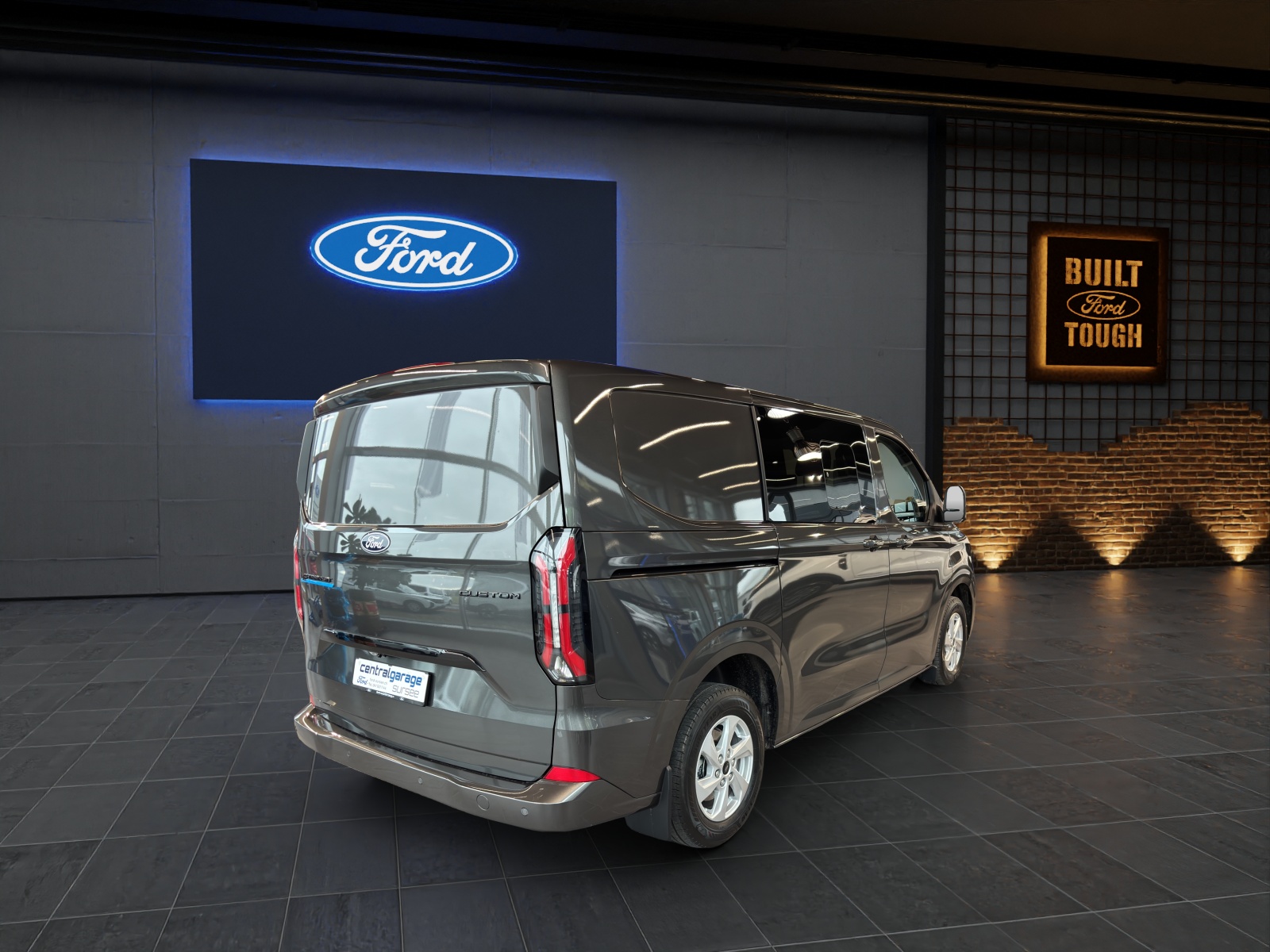FORD E-Transit Custom Multicab 320 L1 218 PS Limited RWD-showroom-element-3