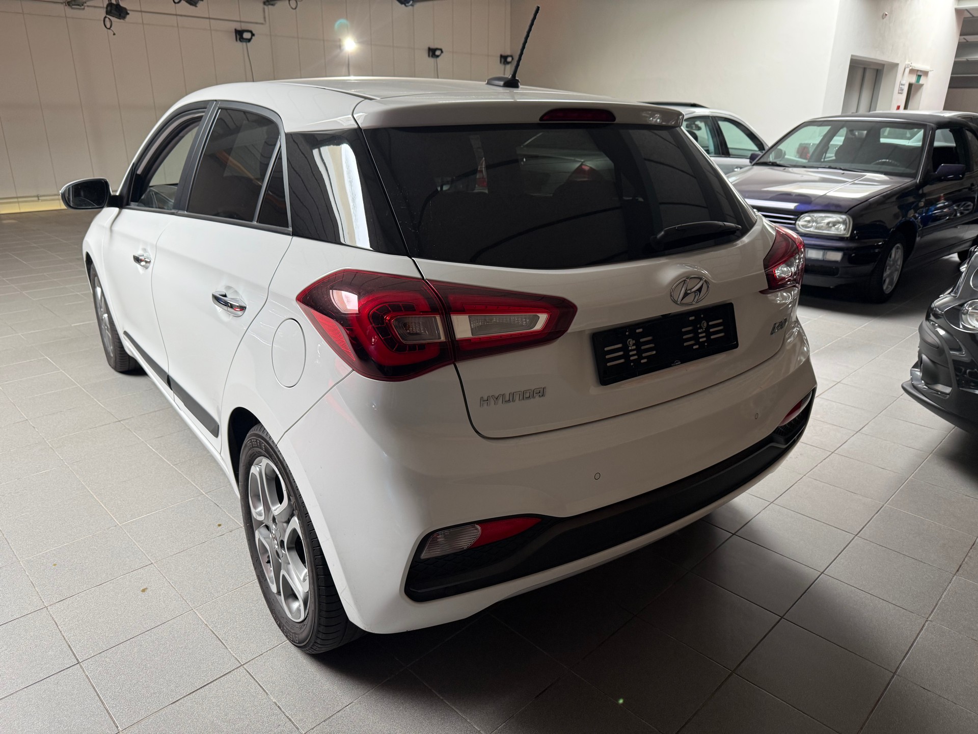 HYUNDAI i20 Active 1.0 T-GDi Vertex DCT-image-5