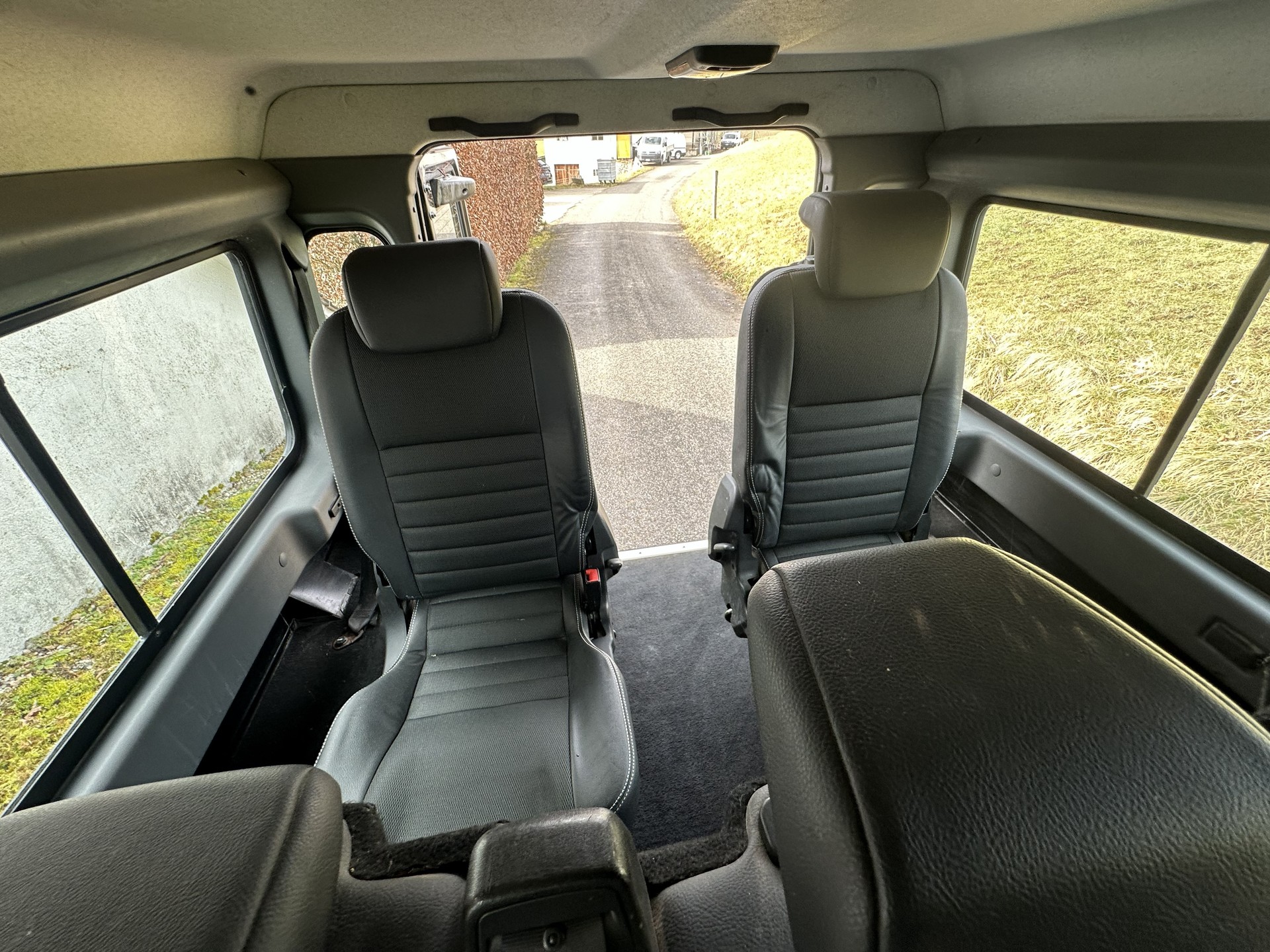 LAND ROVER DEFENDER-image-15