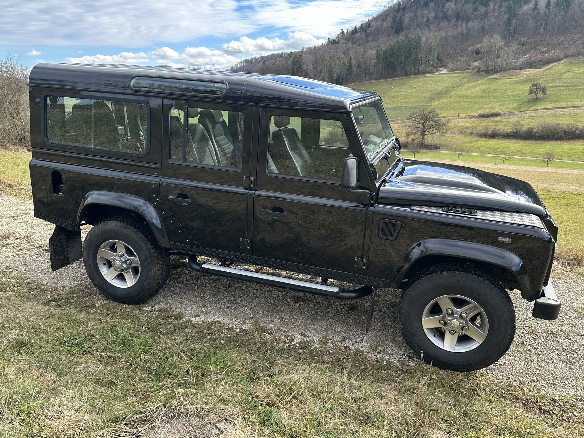 LAND ROVER DEFENDER-image-17
