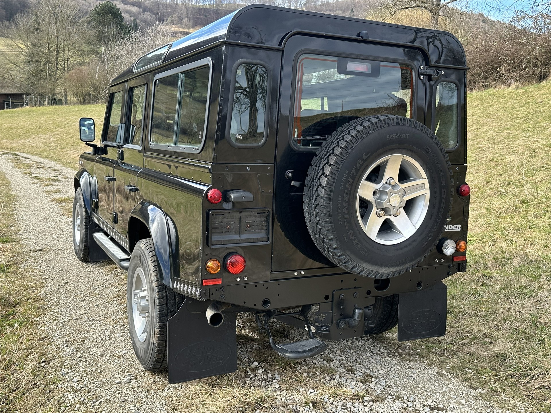 LAND ROVER DEFENDER-image-8