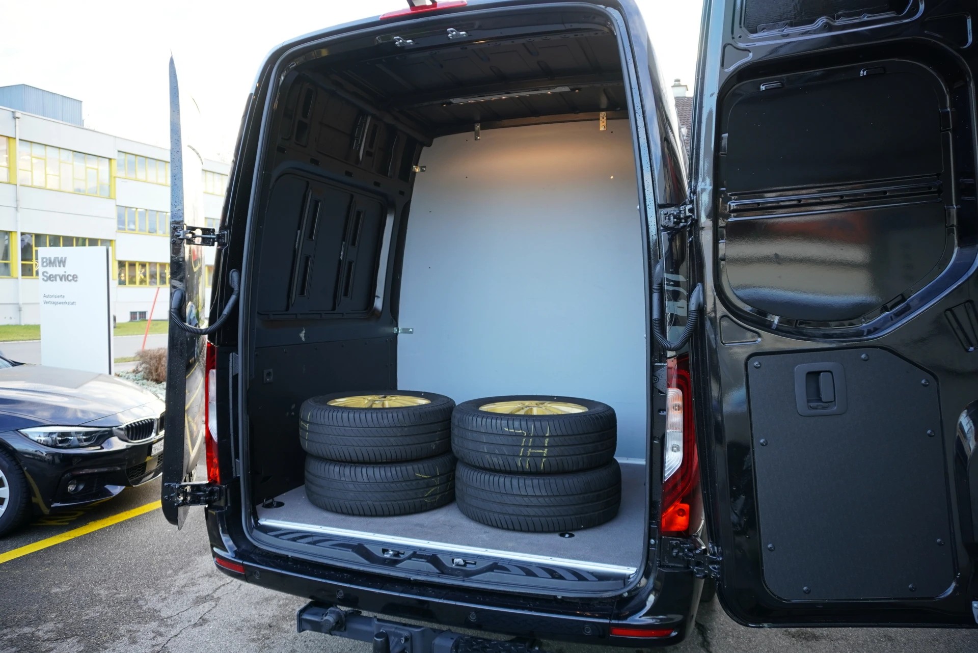 MERCEDES-BENZ Sprinter 319 CDI Lang 7G-TRONIC-image-22