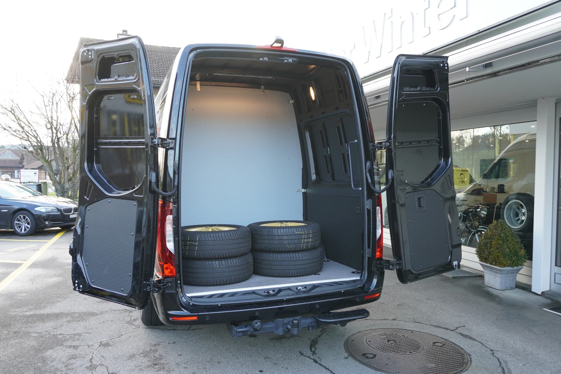 MERCEDES-BENZ Sprinter 319 CDI Lang 7G-TRONIC-image-21