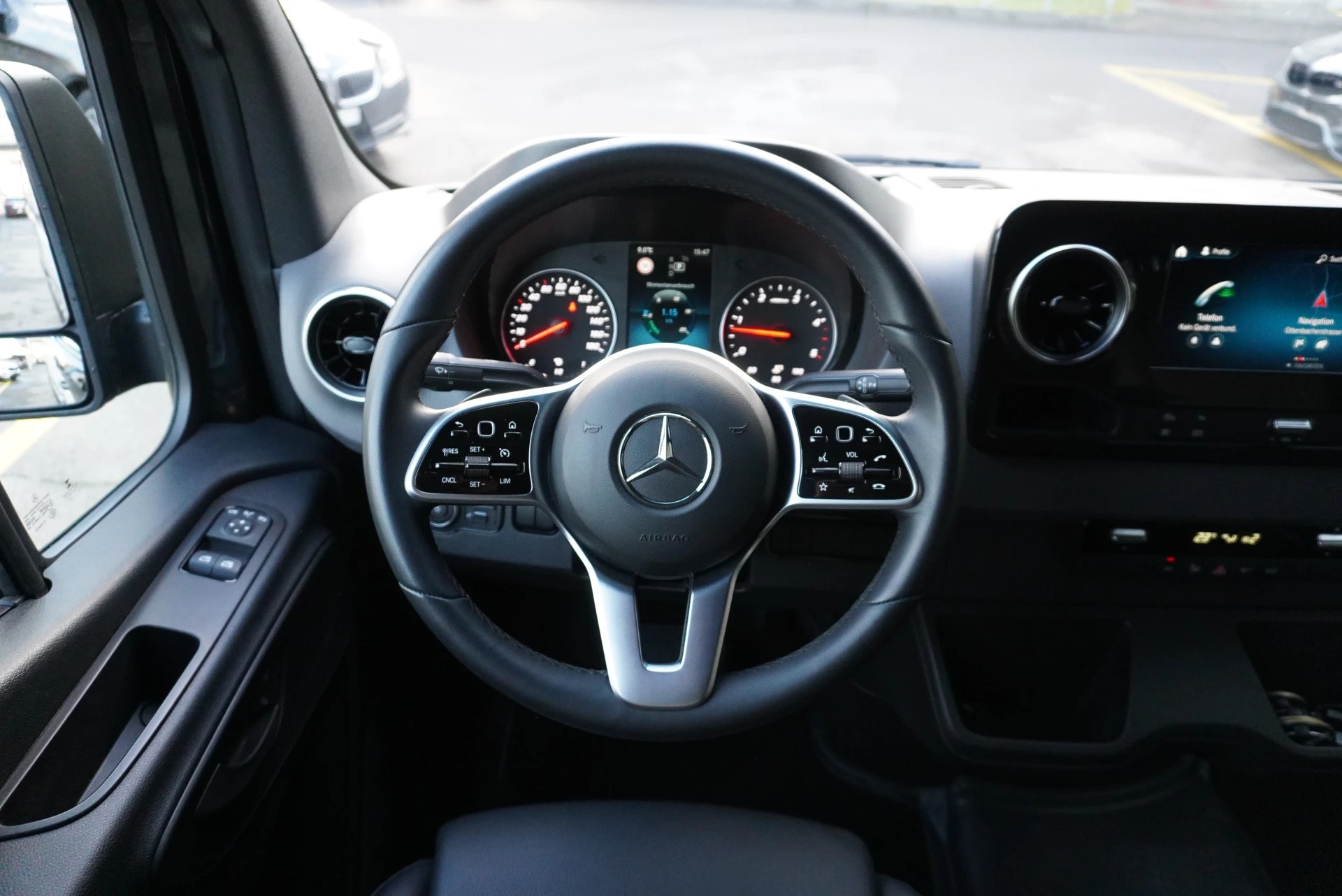 MERCEDES-BENZ Sprinter 319 CDI Lang 7G-TRONIC-image-11