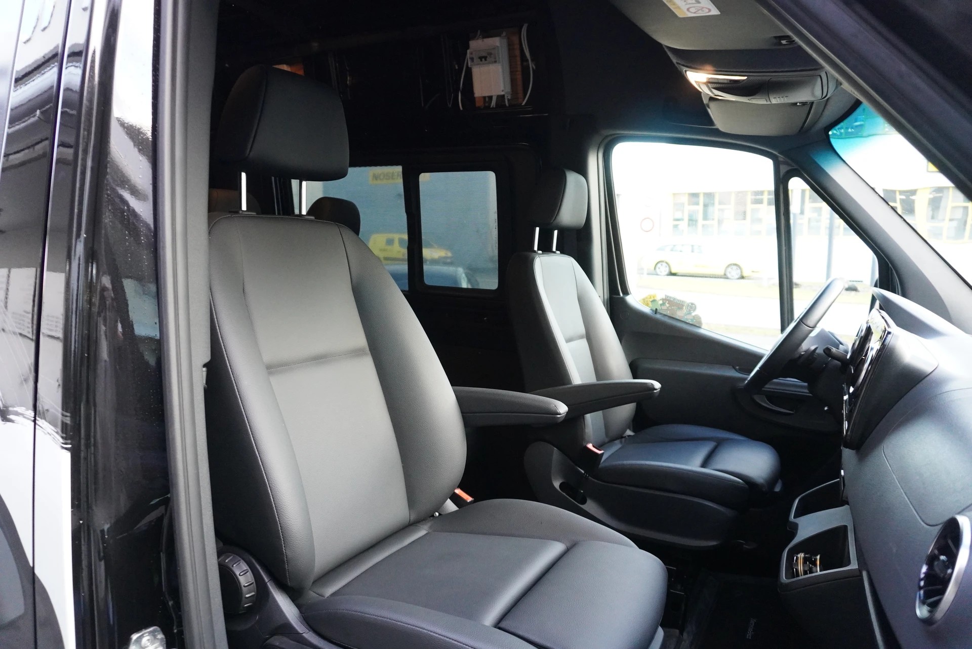 MERCEDES-BENZ Sprinter 319 CDI Lang 7G-TRONIC-image-15