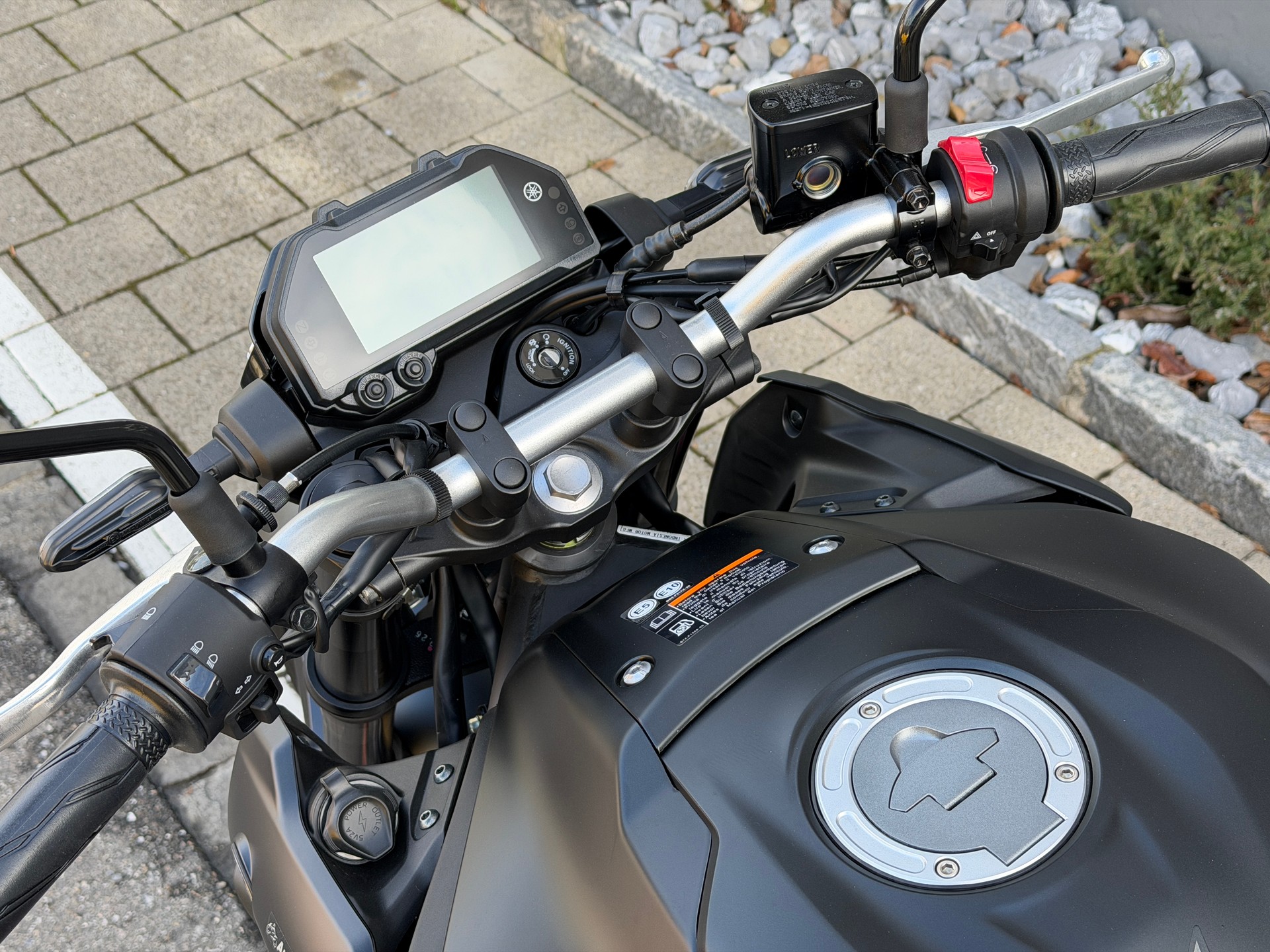 YAMAHA MT-03-showroom-element-1