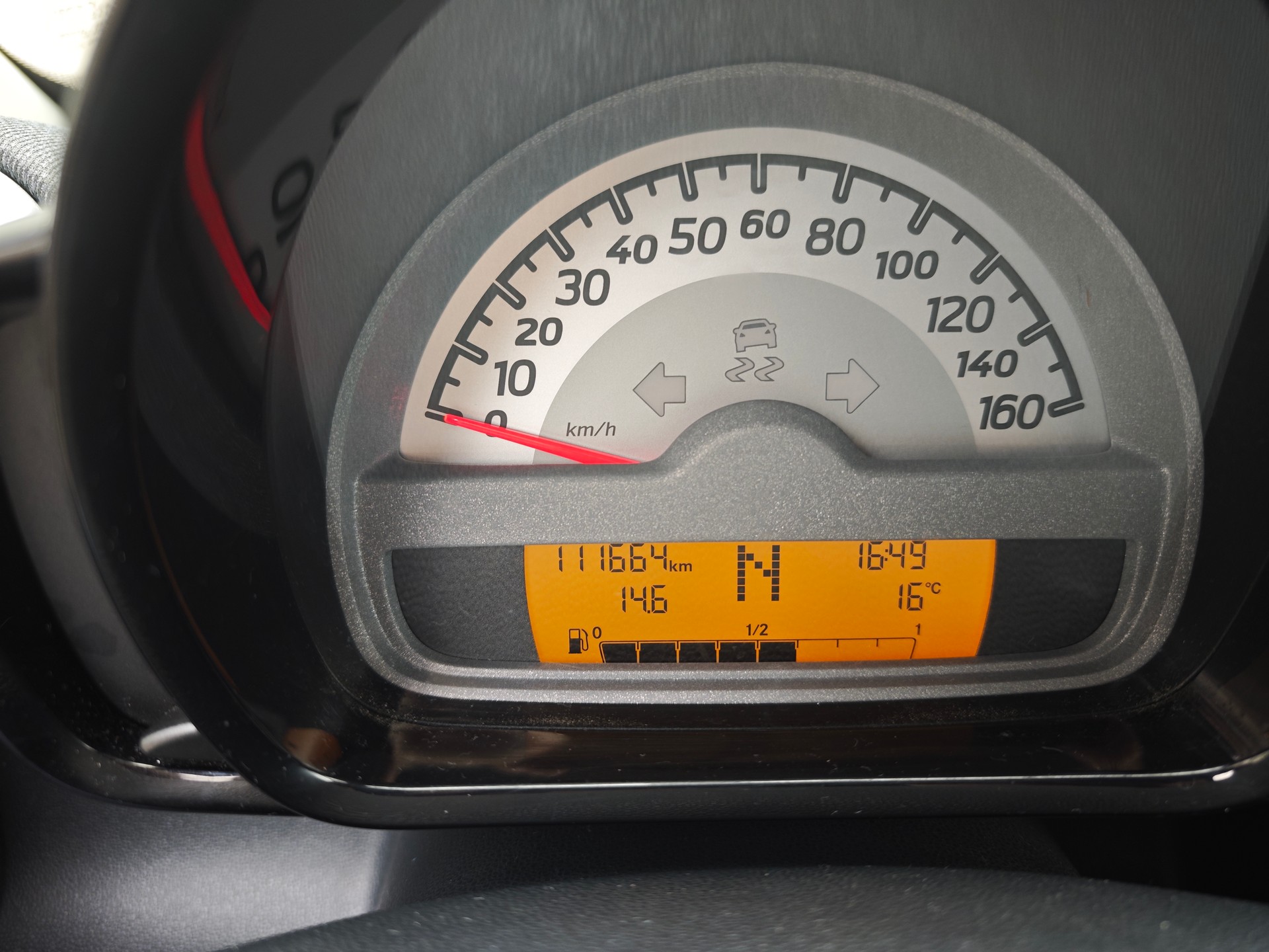 SMART FORTWO-image-13