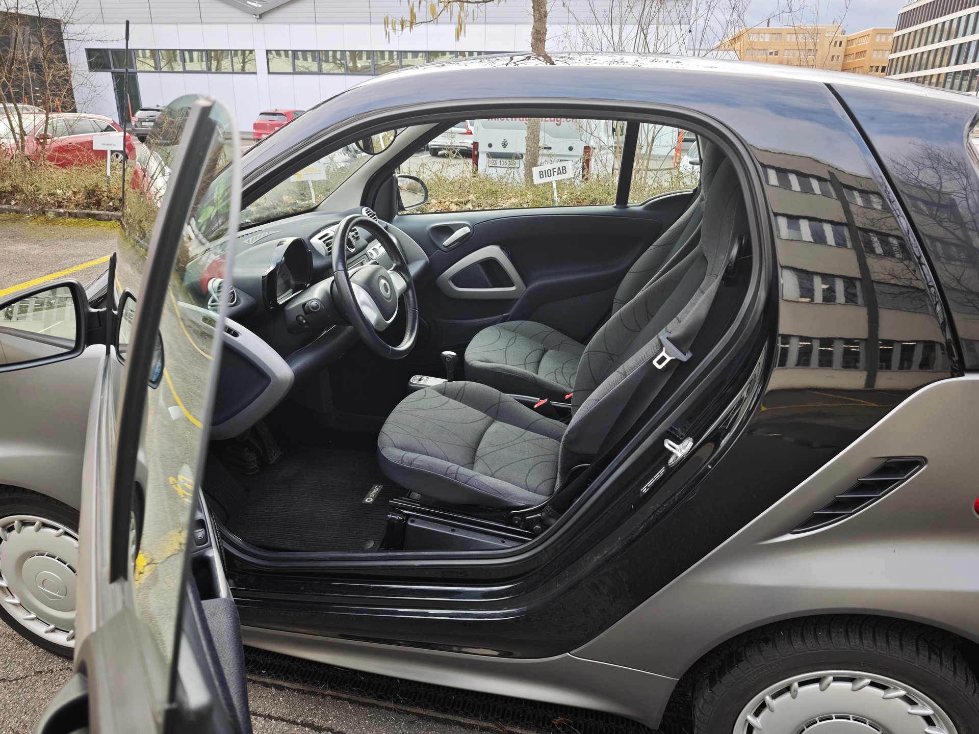 SMART FORTWO-image-8