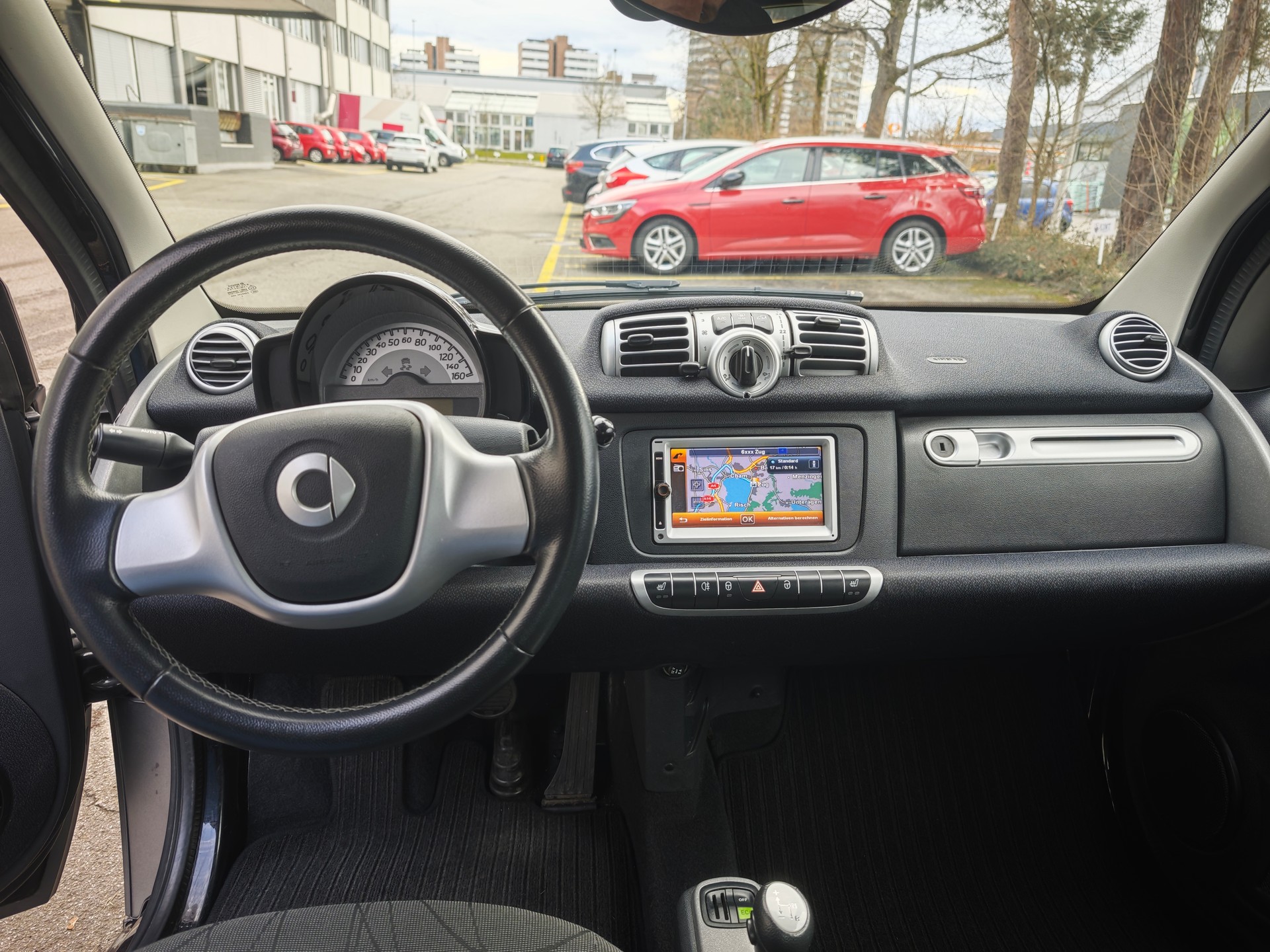 SMART FORTWO-image-10