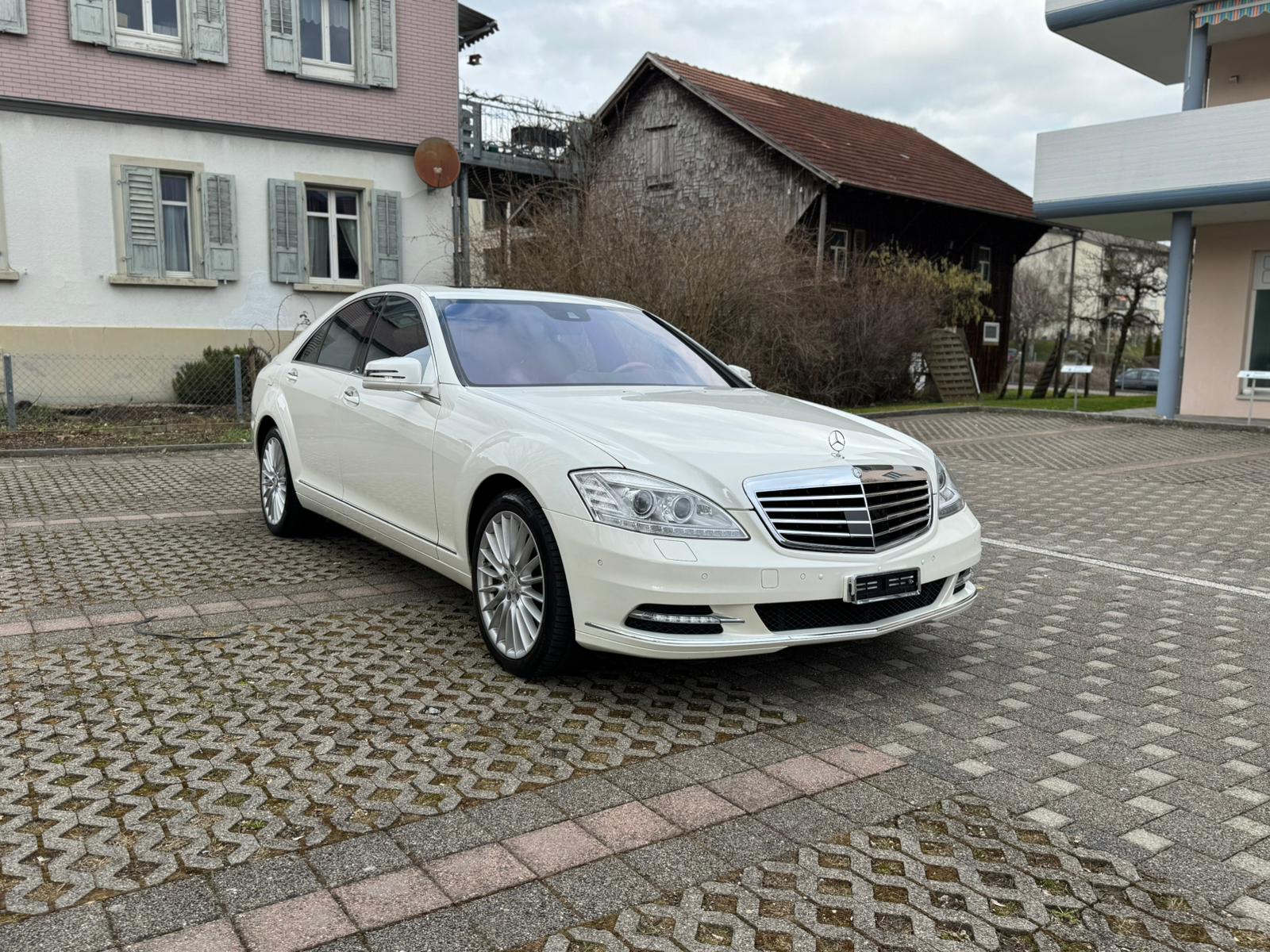 MERCEDES-BENZ S 500 4Matic 7G-Tronic-image-2