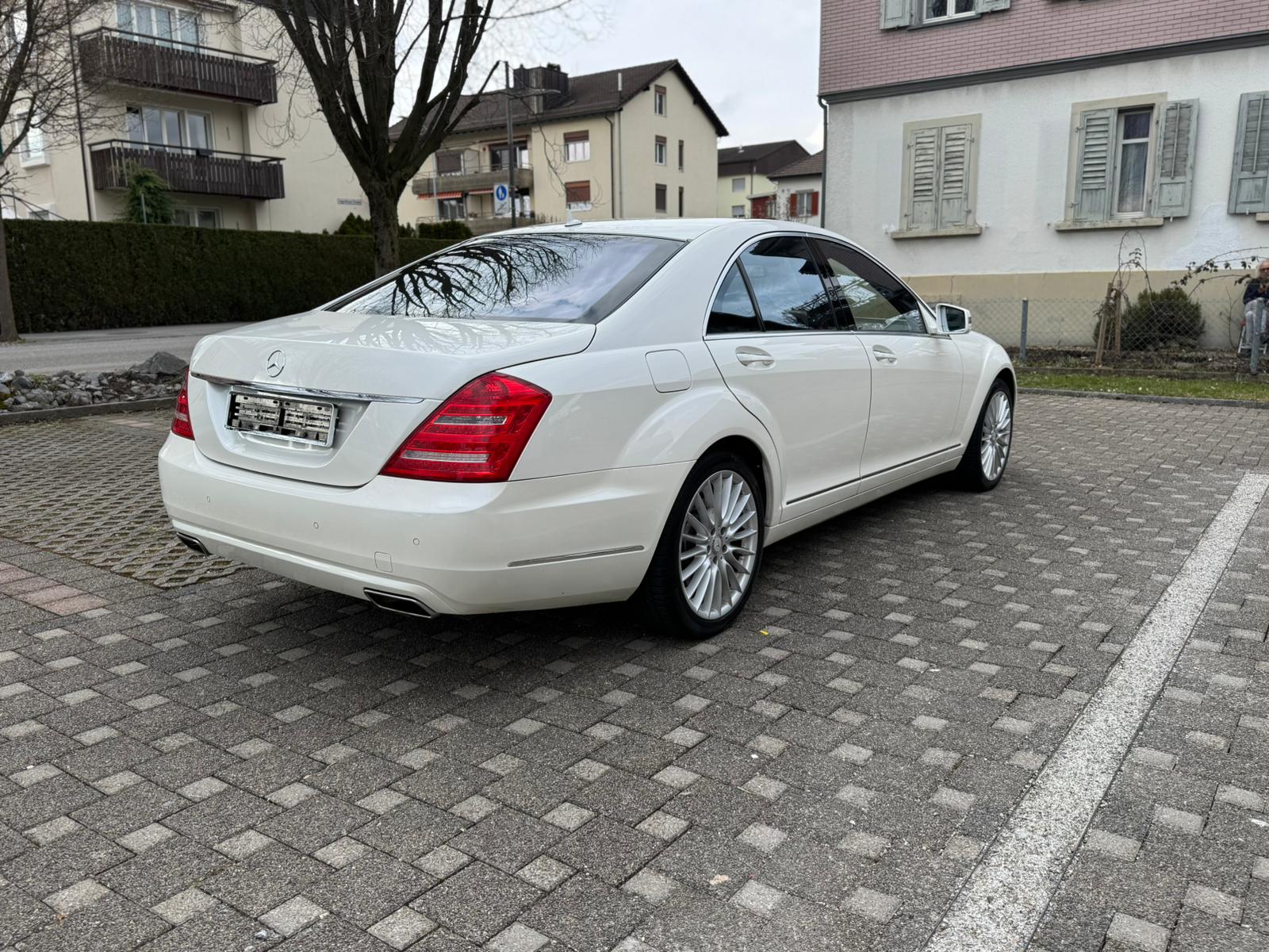 MERCEDES-BENZ S 500 4Matic 7G-Tronic-image-4