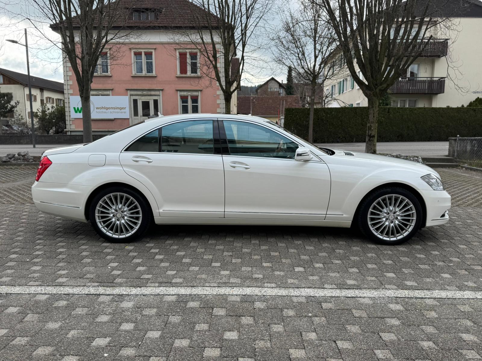 MERCEDES-BENZ S 500 4Matic 7G-Tronic-image-3