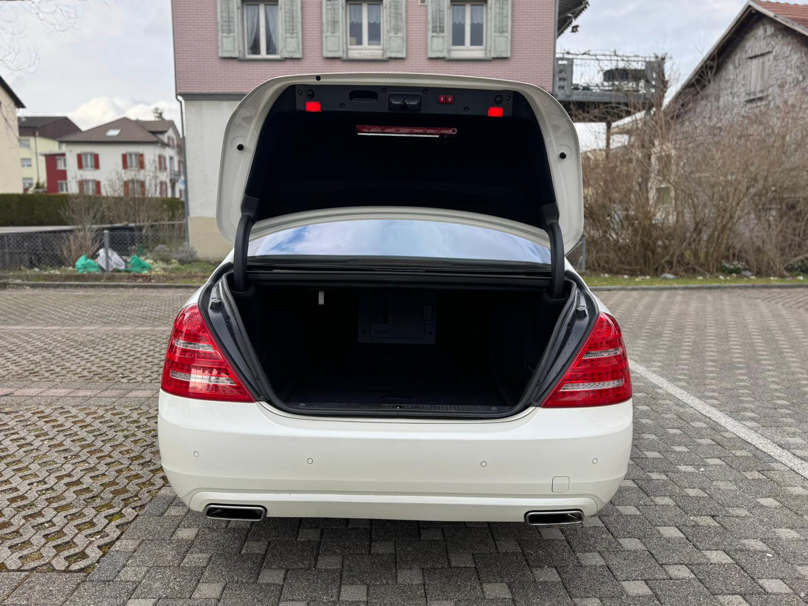 MERCEDES-BENZ S 500 4Matic 7G-Tronic-image-8