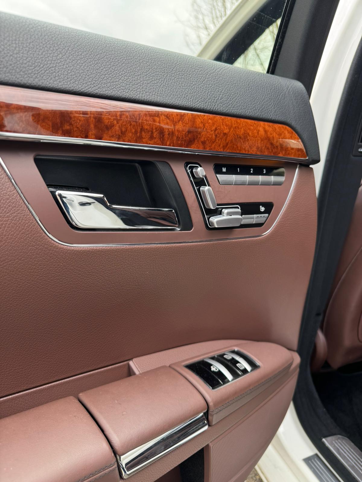 MERCEDES-BENZ S 500 4Matic 7G-Tronic-image-15