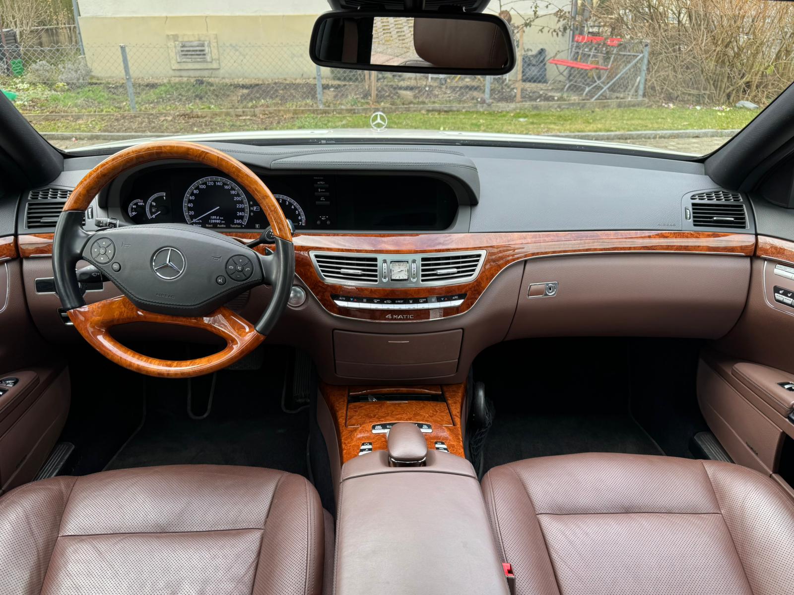 MERCEDES-BENZ S 500 4Matic 7G-Tronic-image-9