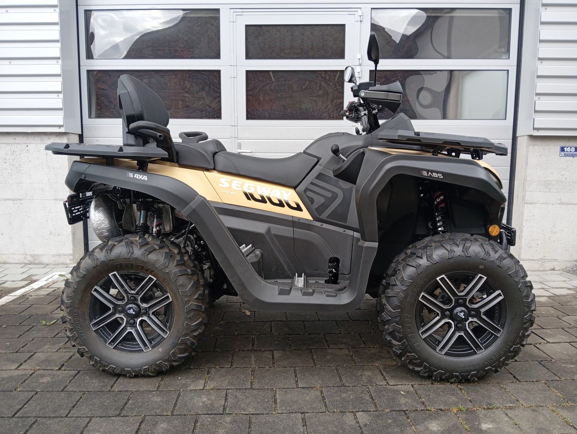 SEGWAY  AT 10 L Snarler DLX EPS