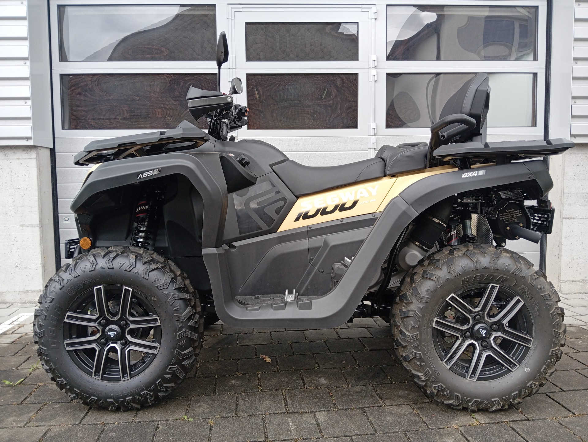 SEGWAY  AT 10 L Snarler DLX EPS-showroom-element-1