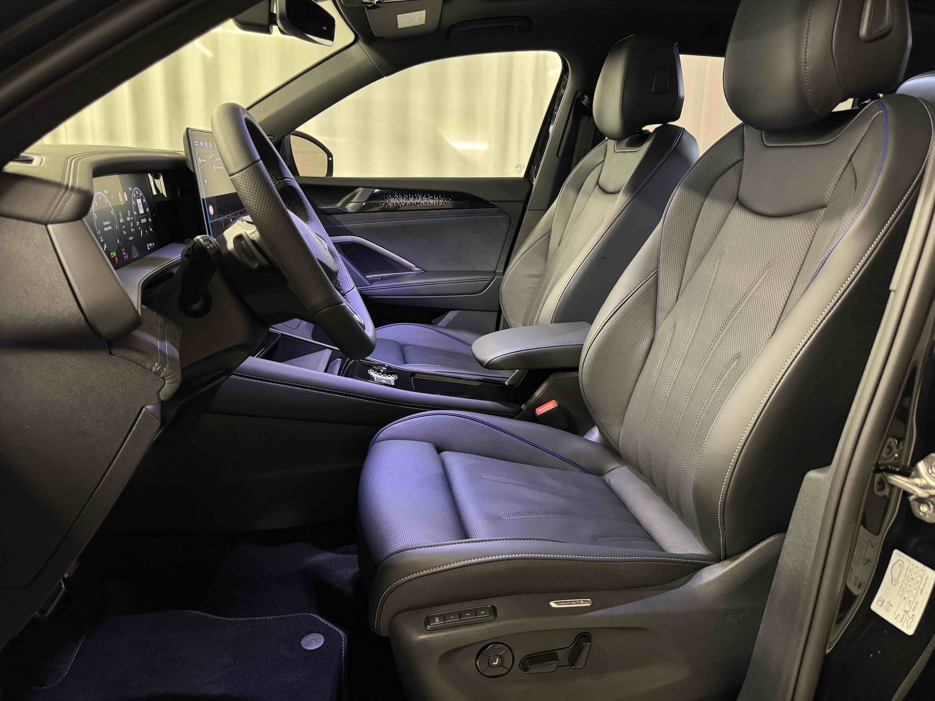 VW Tayron 2.0 TSI R-Line DSG 4Motion-image-6