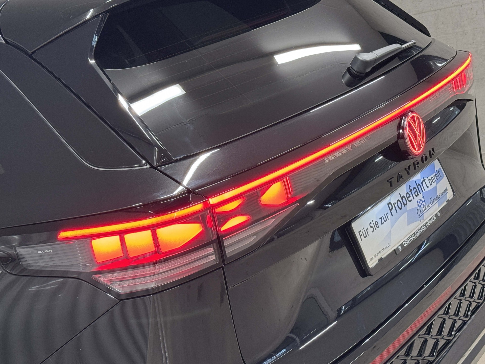 VW Tayron 2.0 TSI R-Line DSG 4Motion-image-4