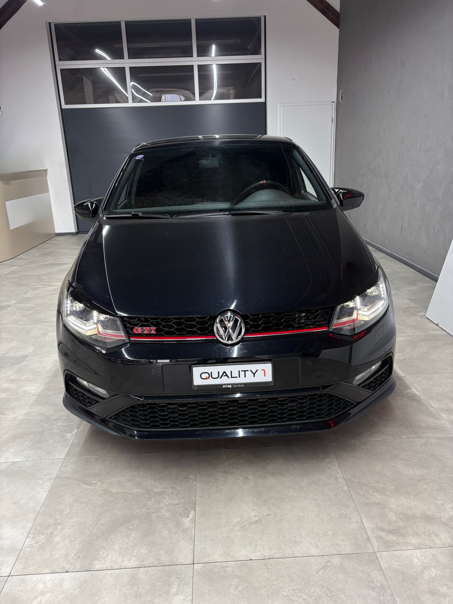 VW Polo 1.8 TSI GTI-image-5
