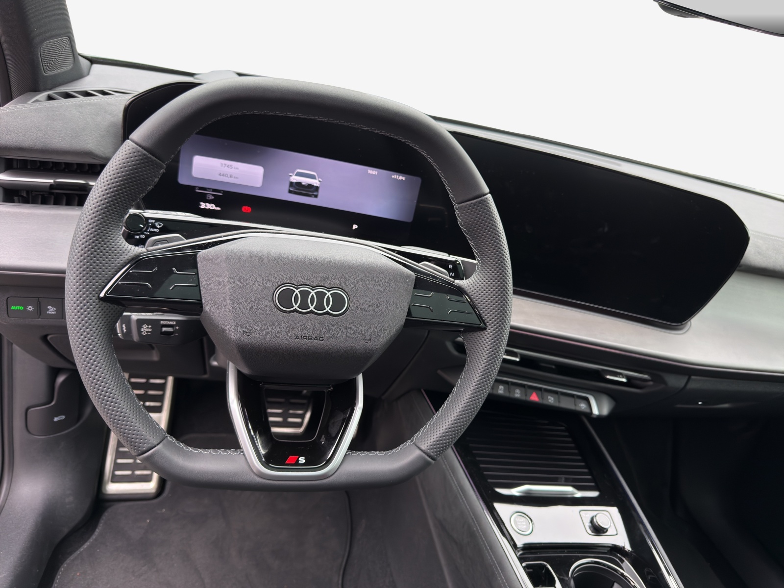 AUDI Q3 SUV 110 kW TFSI S tronic-image-9