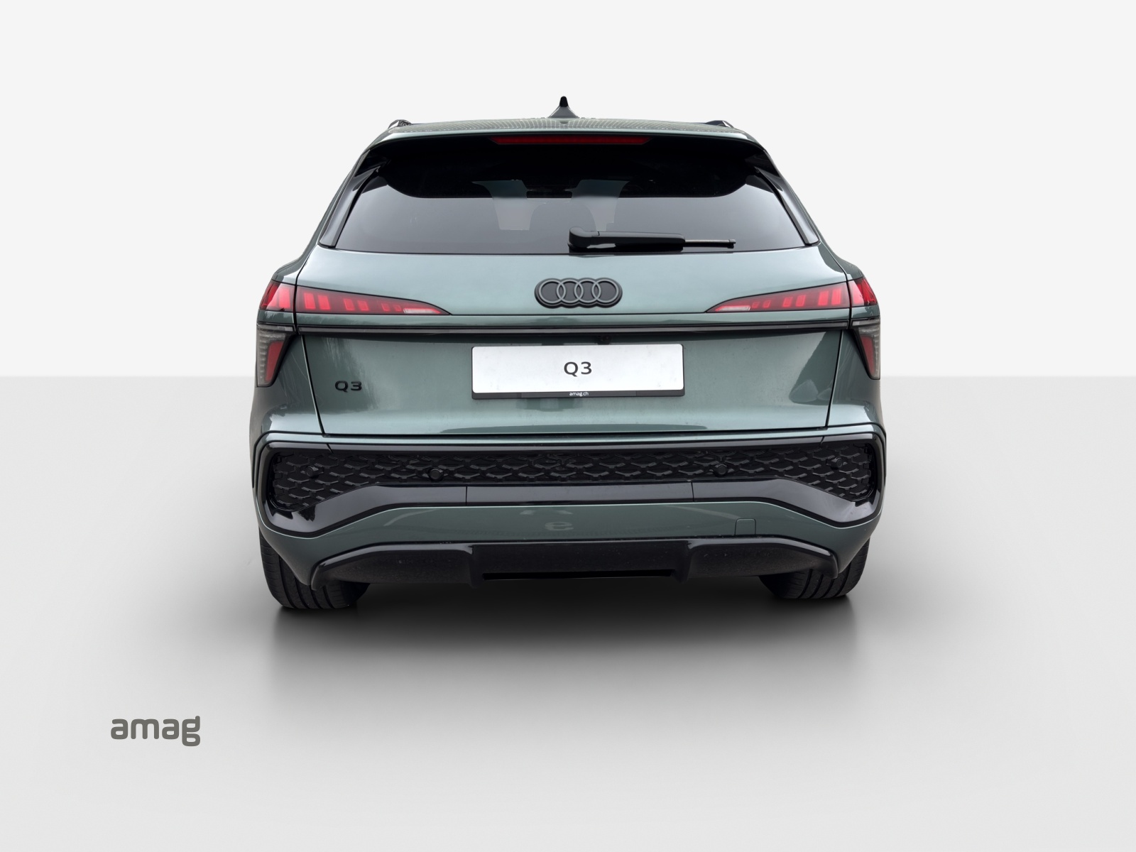 AUDI Q3 SUV 110 kW TFSI S tronic-image-3