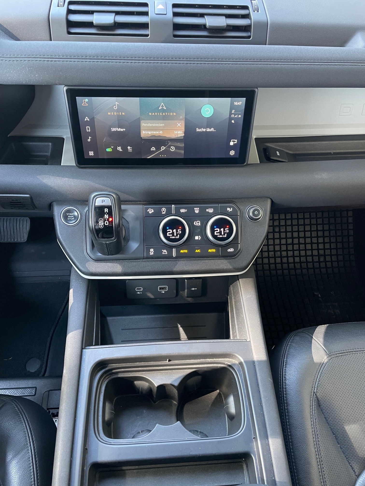 LAND ROVER Defender 90 3.0 D I6 S-image-8