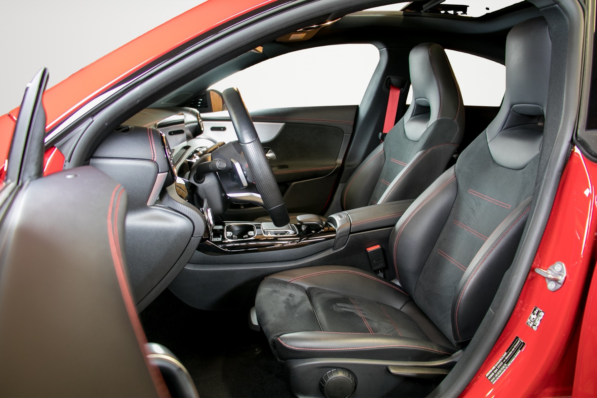 MERCEDES-BENZ CLA 35 AMG 4Matic 7G-DCT-image-7