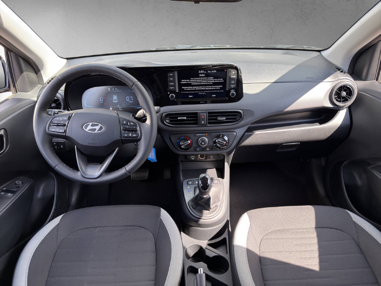 HYUNDAI i10 1.2 Amplia MY25-image-9