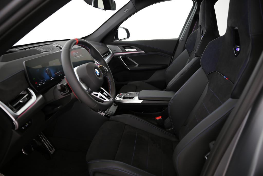 BMW X1 M35i-image-2