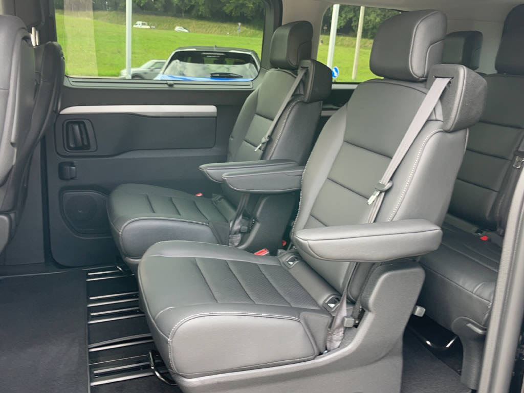 OPEL Zafira Life M 2.0 CDTI 177 Business Elegance S/S-image-7