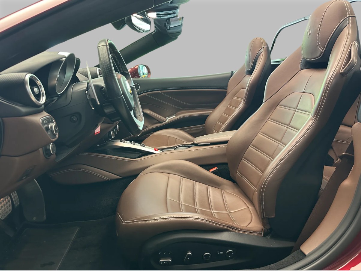 FERRARI California 3.9 V8 T-image-11