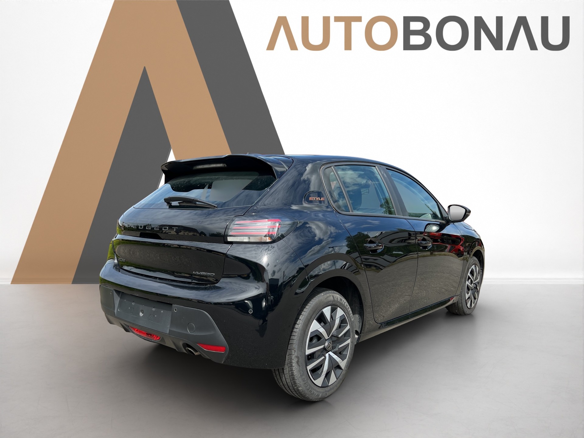 PEUGEOT 208 1.2 Hybrid Style-image-4