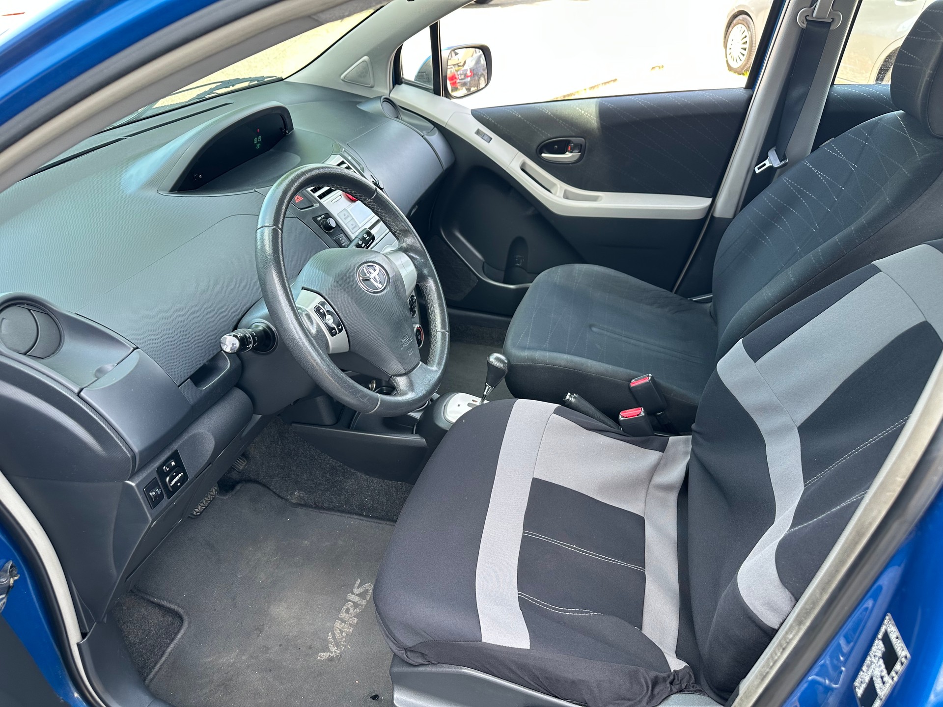 TOYOTA Yaris 1.3 City Multimode-image-7