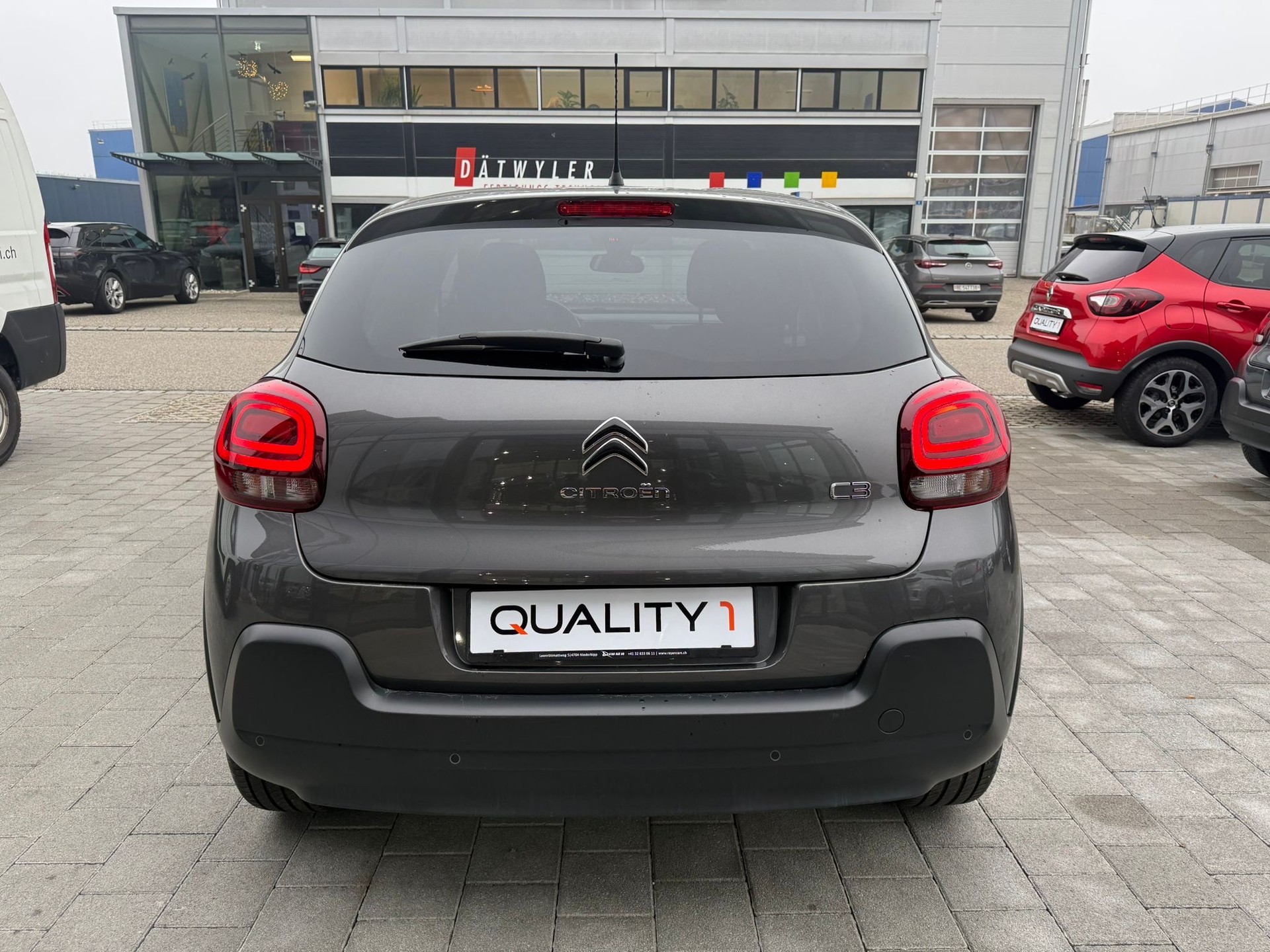 CITROEN C3 1.2i PureTech Elle EAT6-image-5
