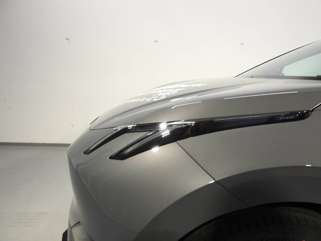 LYNK & CO 02-image-12