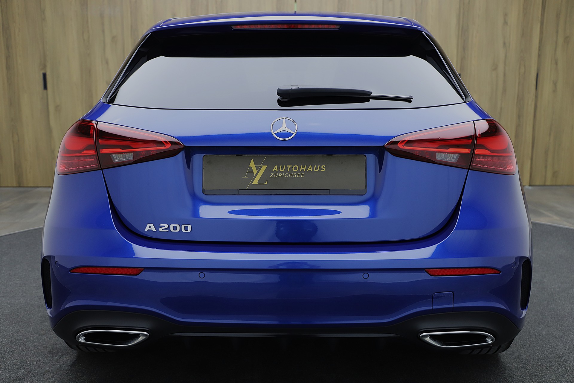 MERCEDES-BENZ A 200 7G-DCT AMG Advance Plus und Night Paket-image-3