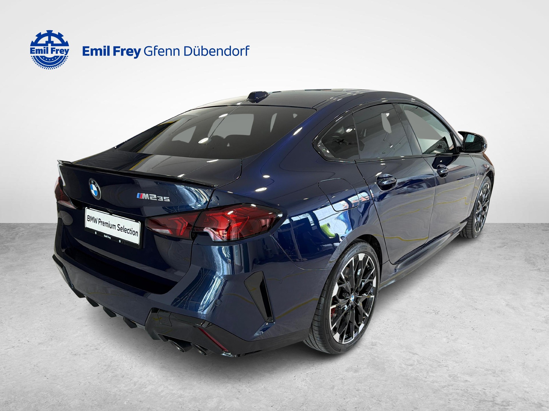 BMW M235i xDrive Gran Coupé-image-1