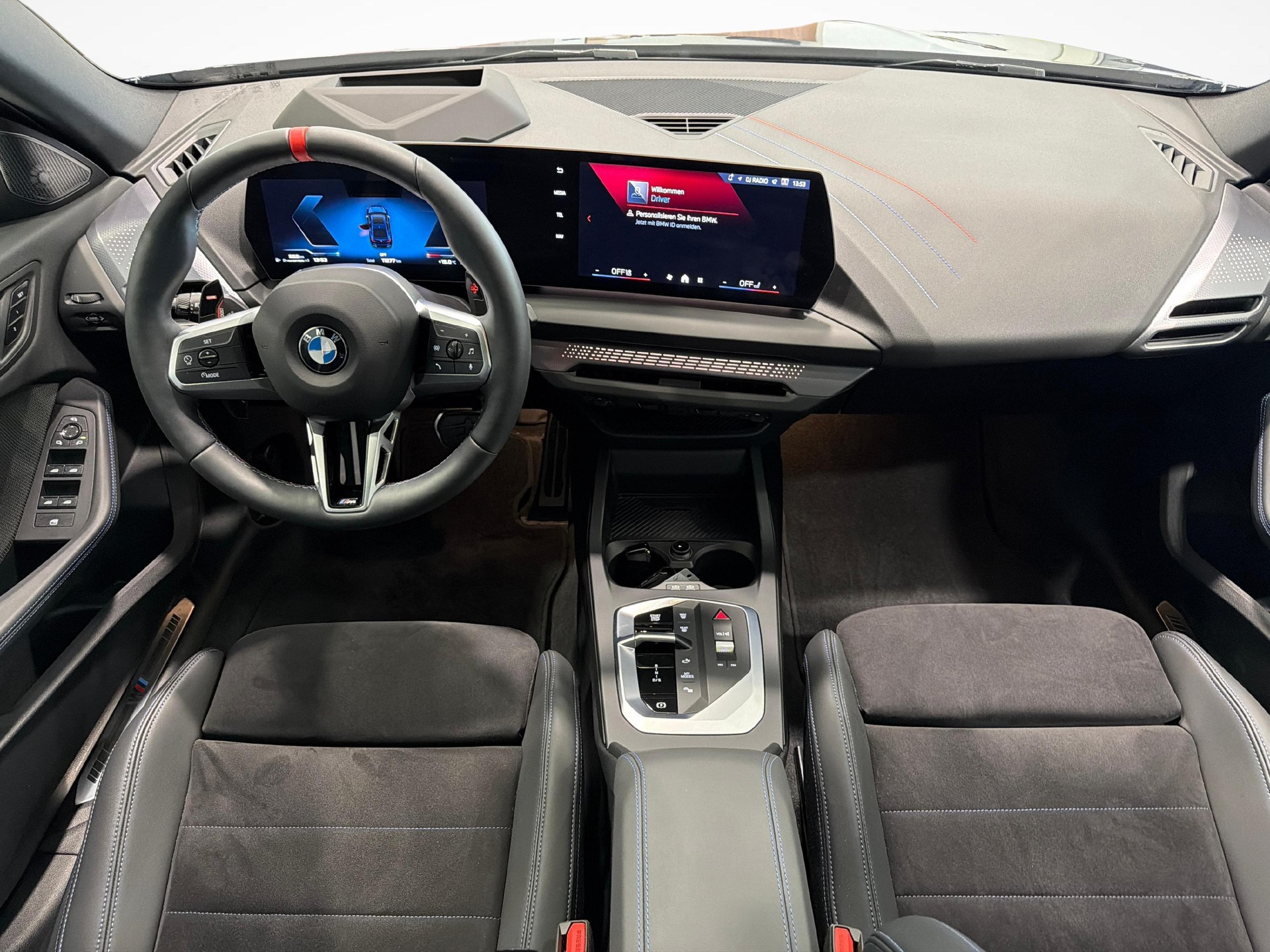BMW M235i xDrive Gran Coupé-image-12