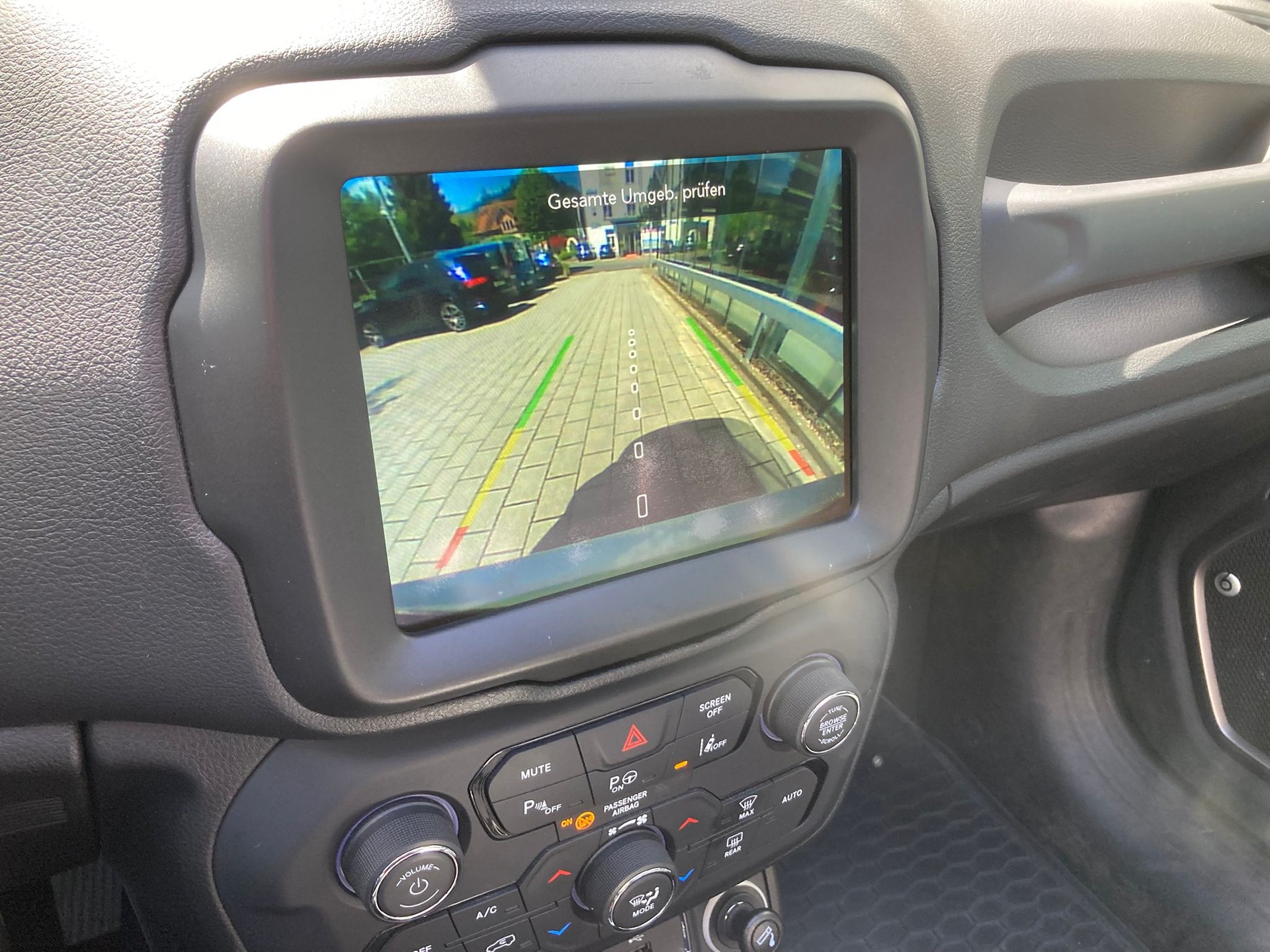 JEEP Renegade 1.3 Turbo S AWD-image-9