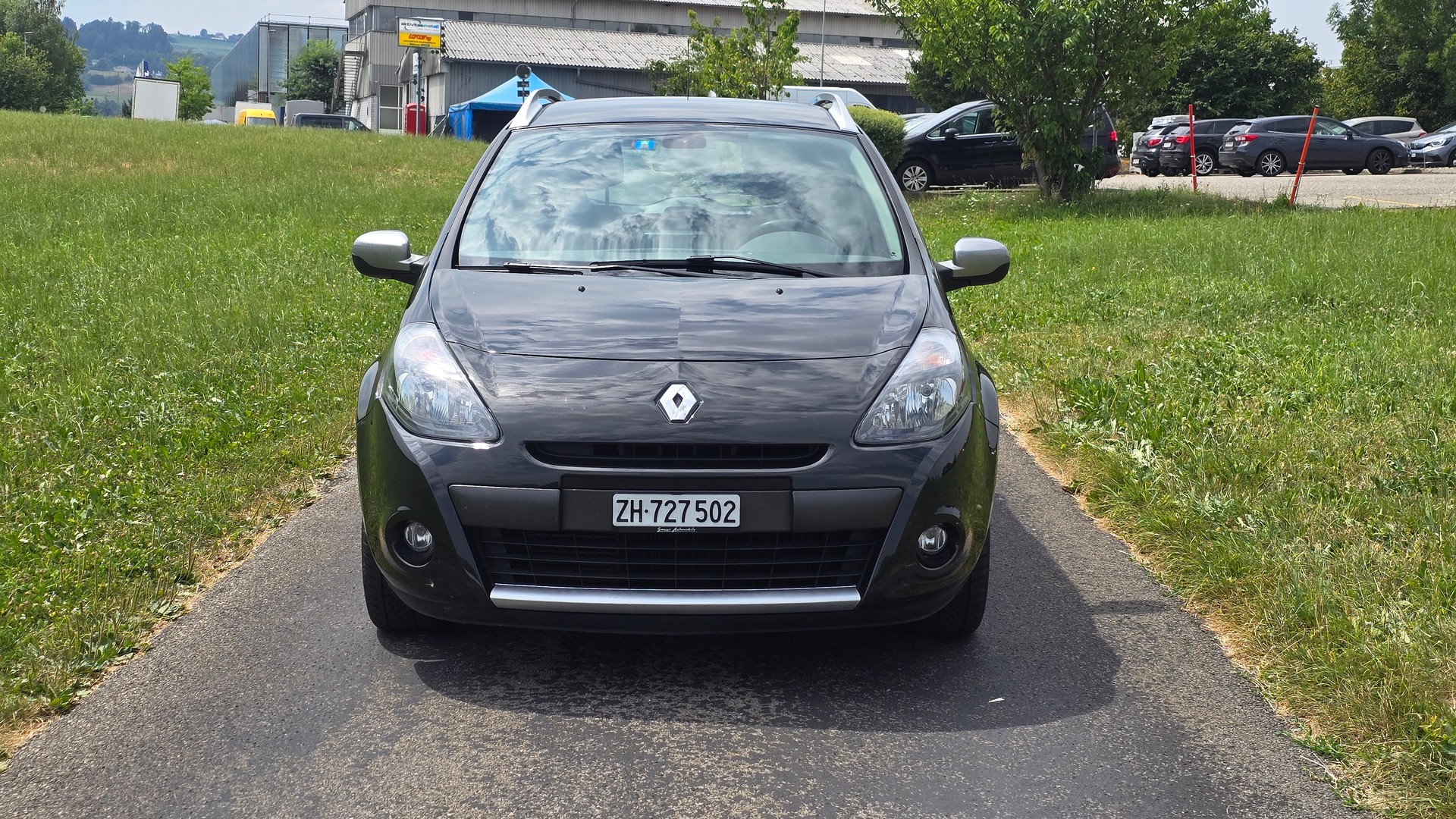 RENAULT Clio Grandtour 1.2 16V Turbo 20th Edition-image-1