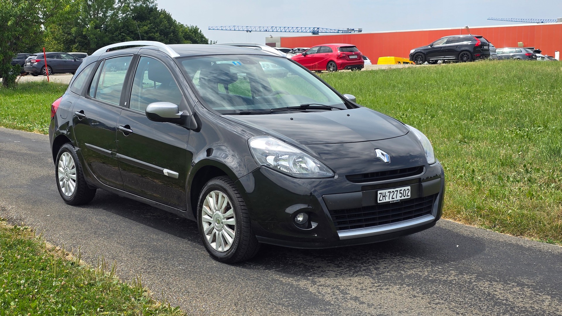RENAULT Clio Grandtour 1.2 16V Turbo 20th Edition-image-7