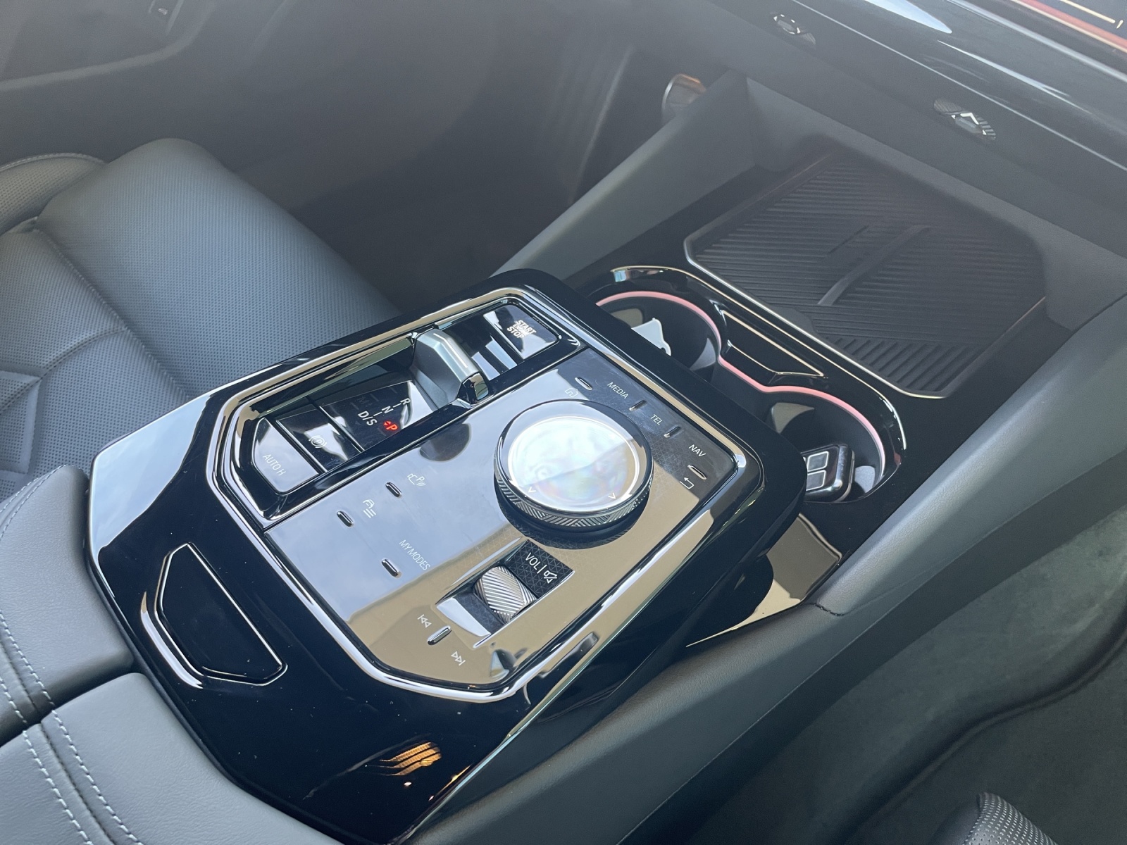 BMW 550e xDr. M Sport Steptr.-image-18
