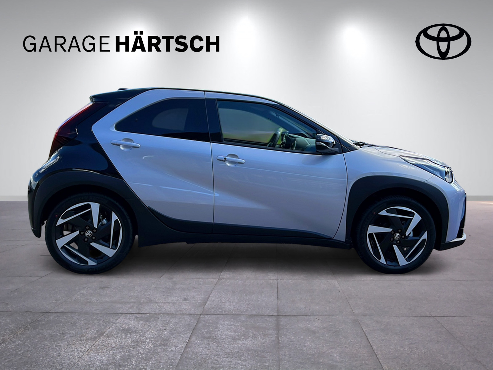 TOYOTA Aygo X 1.5 VVT-i HSD Style-image-7