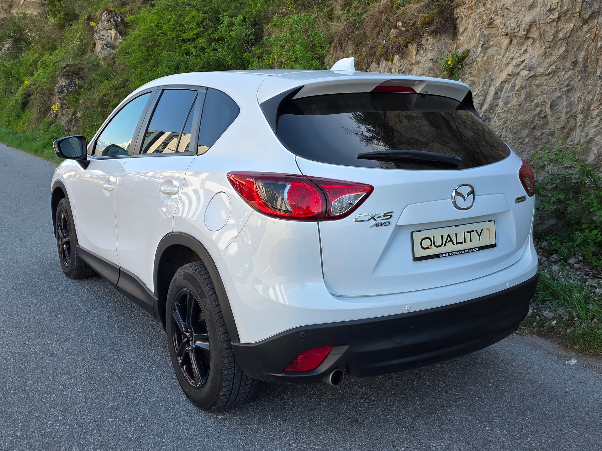MAZDA CX-5 2.2 D Ambition AWD-image-2