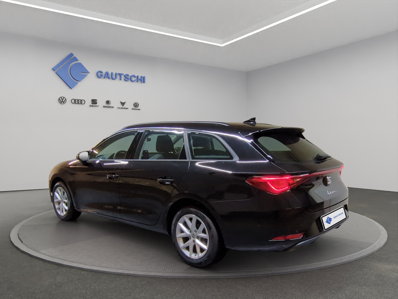SEAT Leon 1.5 eTSI mHEV DSG Style-image-2