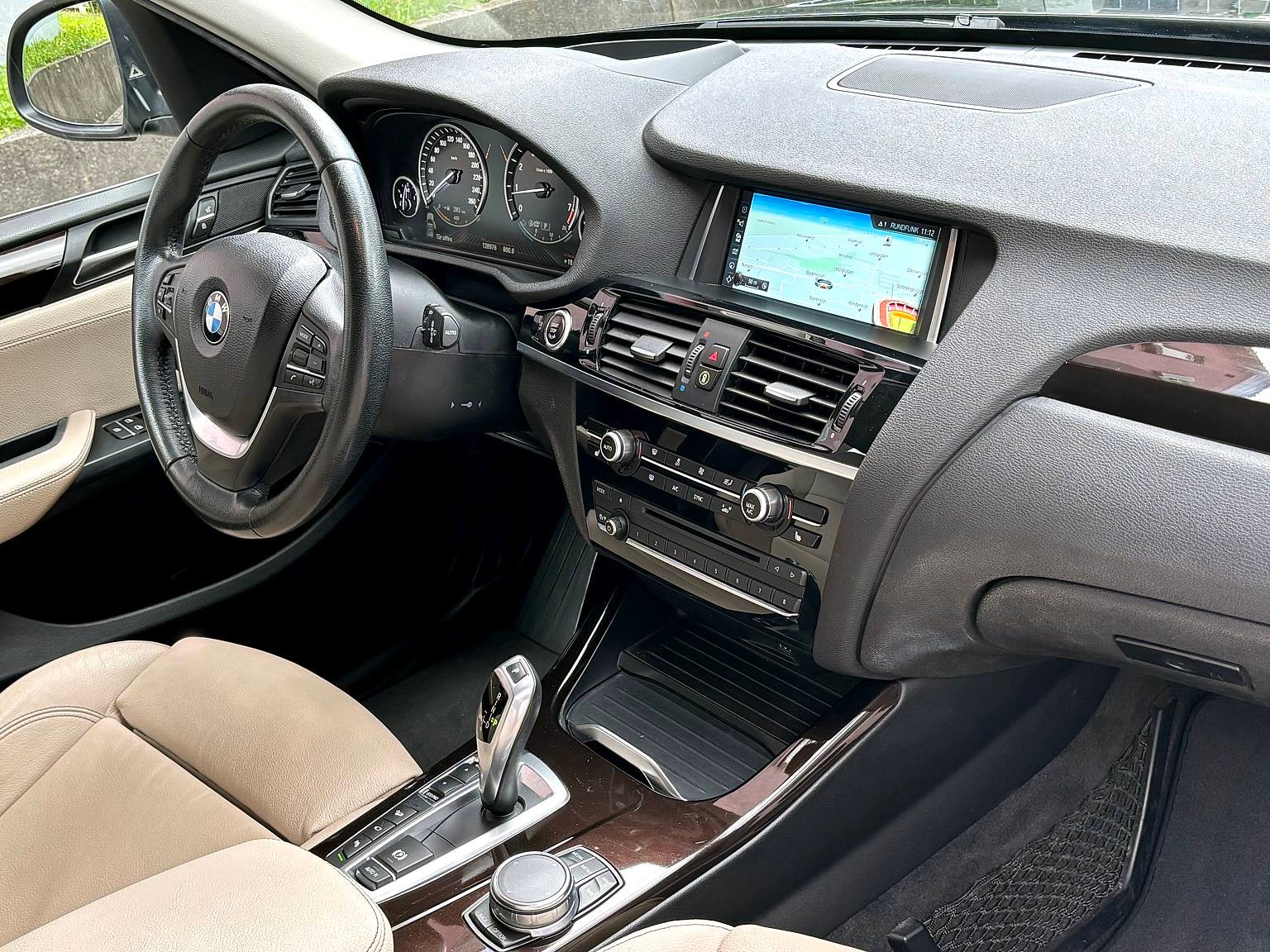 BMW X3 xDrive 28i xLine Steptronic-image-4