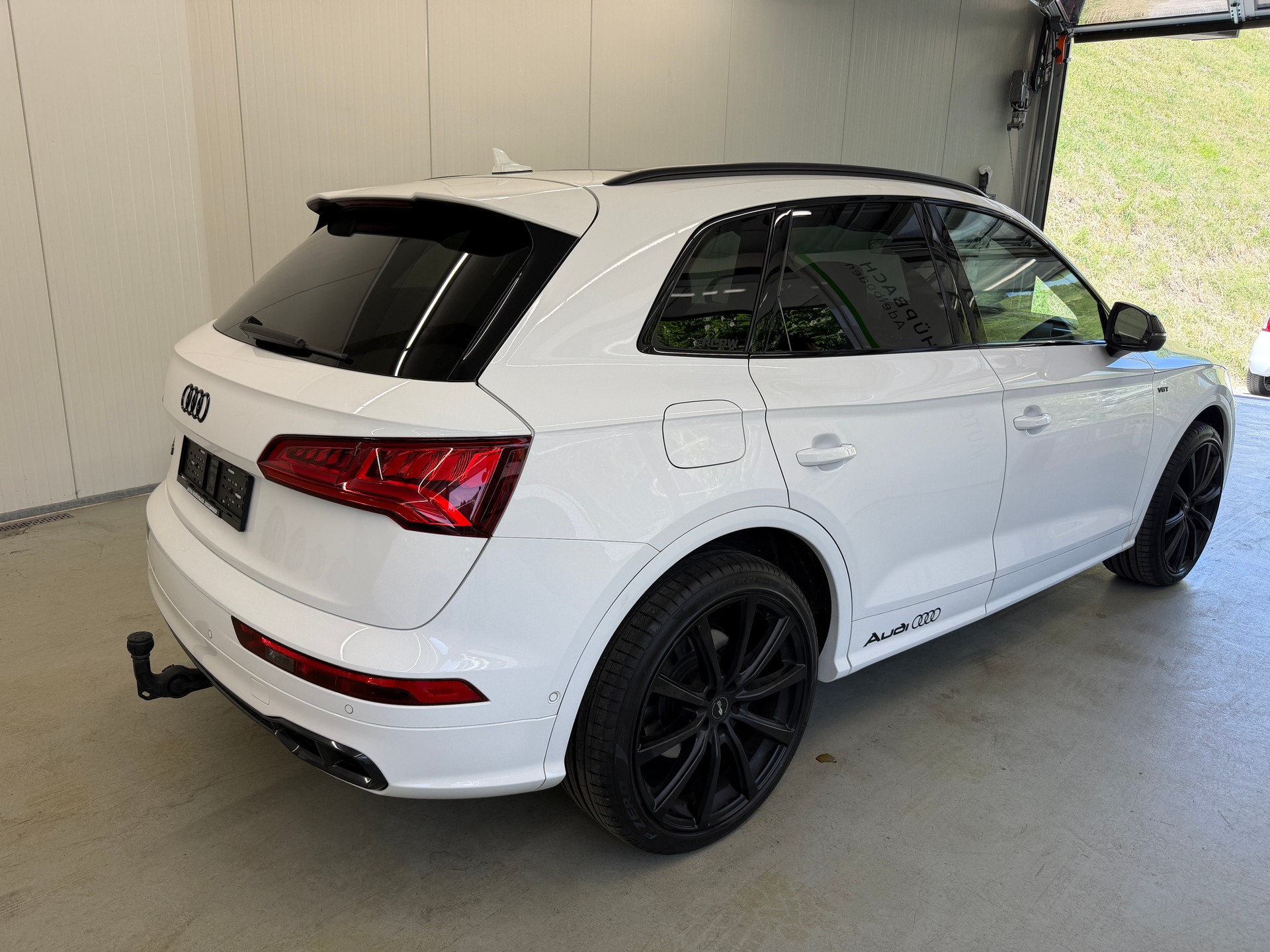 AUDI SQ5 3.0 TFSI quattro S-tronic-showroom-element-3